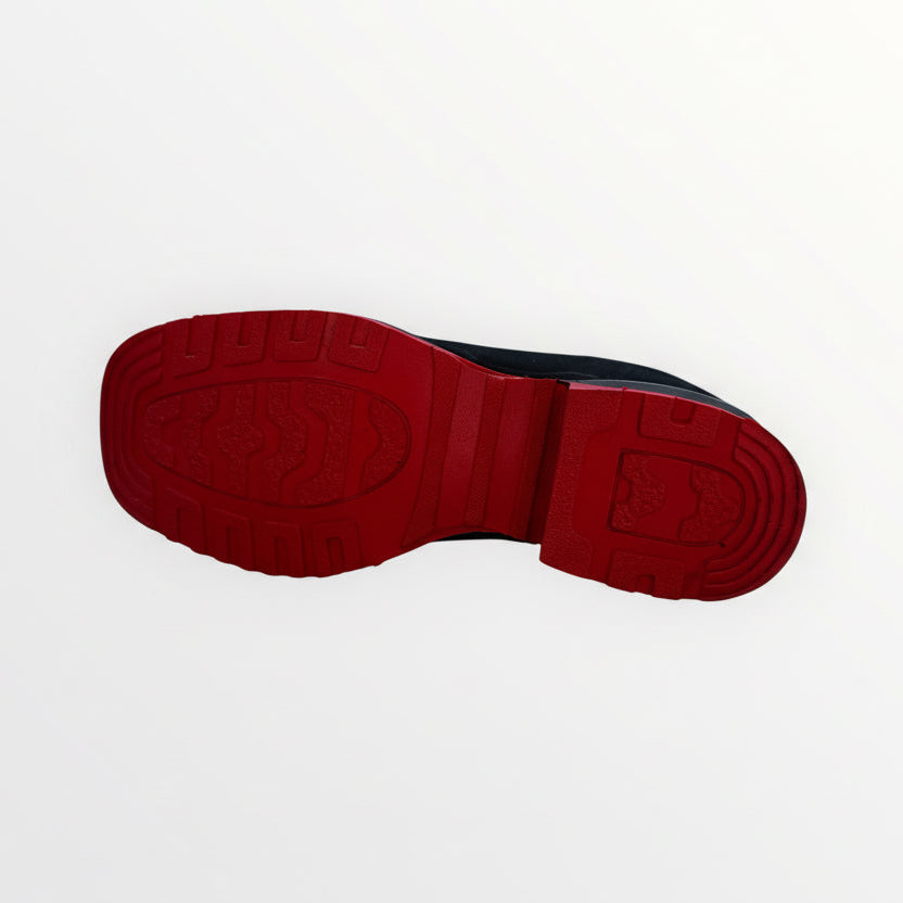 Botin doble densidad negro suela roja