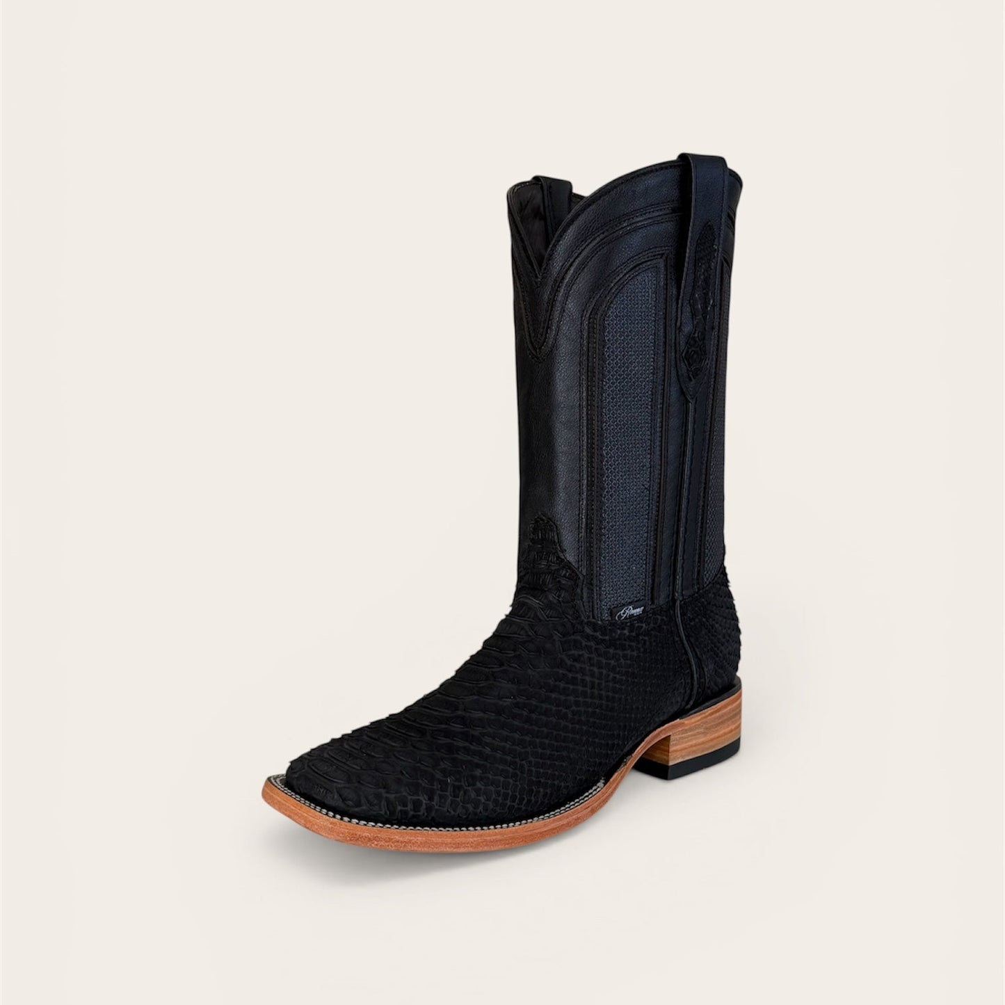 Bulldog Python negro Nobuck